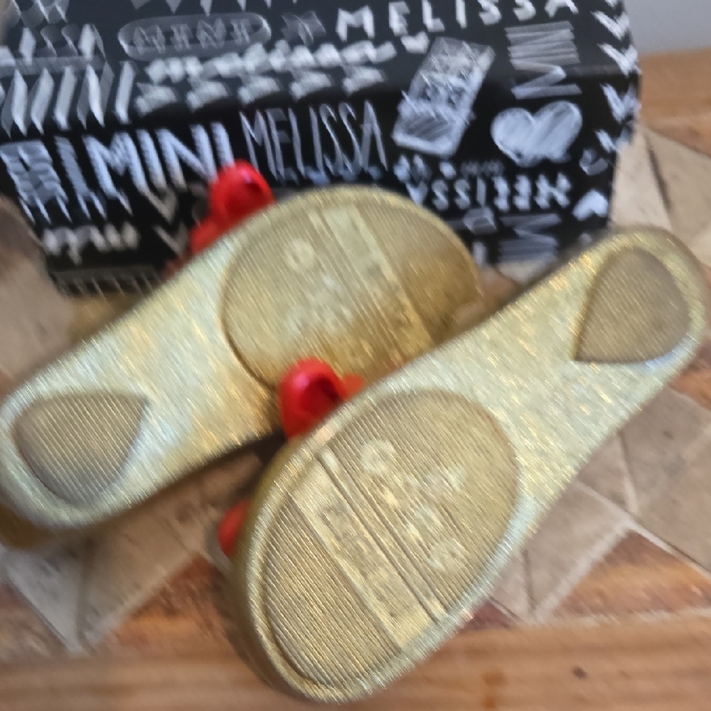 Mini Melissa Gold Glitter & Red Snow White Bow Mary Janes - Picture 3 of 4